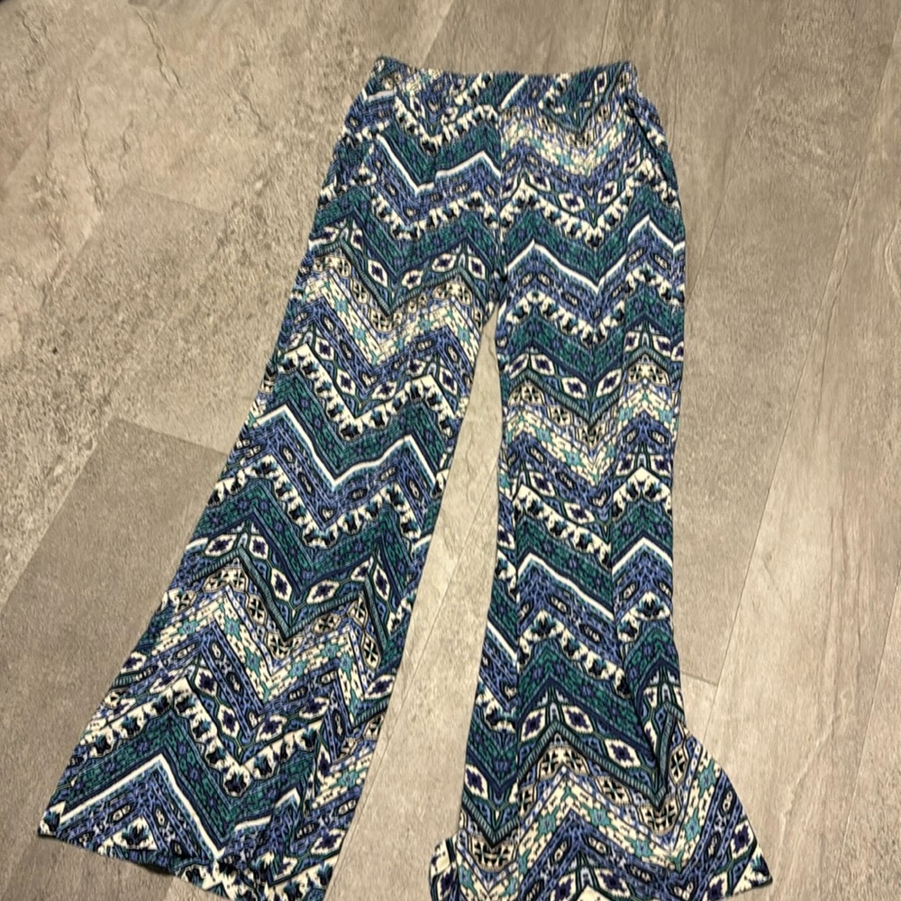 wide leg pants size M